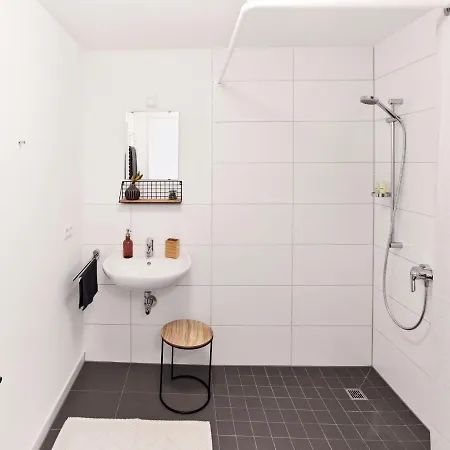 Lexapartments Business Messe Airport Tiefgarage דירה *