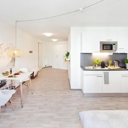 Lexapartments Business Messe Airport Tiefgarage דירה