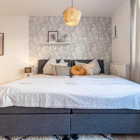 Neu☆business Apartment☆messe/airport☆tiefgarage Apartment Leinfelden-Echterdingen