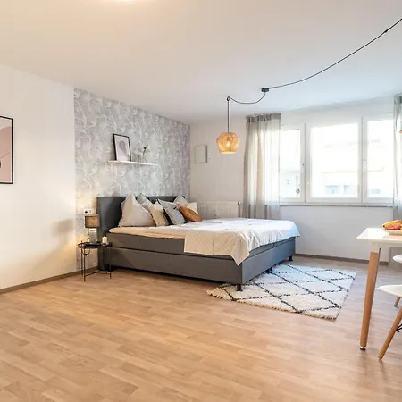 Lexapartments Business Messe Airport Tiefgarage דירה
